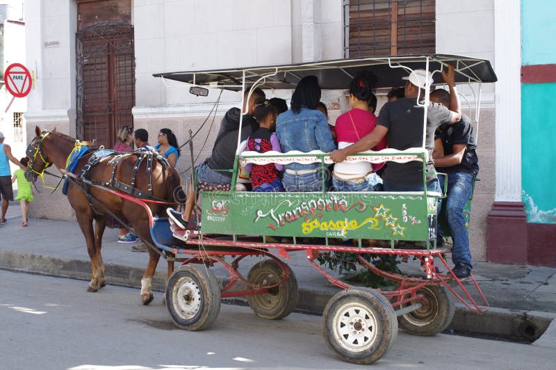 Transportes puxados por cavalos em Cuba fotos de stock Transportes puxados por cavalos em Cuba fotos de stock