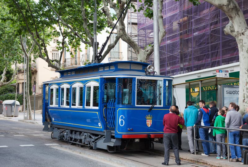 Tranvía azul en Barcelona. España imagenes de archivo Tranvía azul en Barcelona. España imagenes de archivo