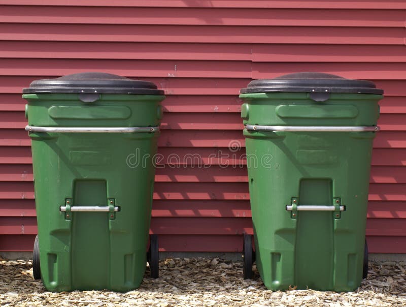 https://thumbs.dreamstime.com/b/trash-cans-6940666.jpg