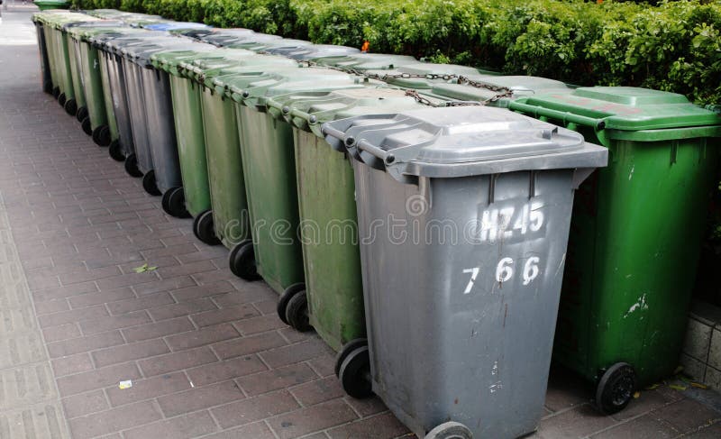 4,665 Big Trash Can Royalty-Free Images, Stock Photos & Pictures