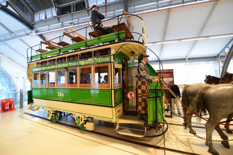 Trasporto d'annata del cavallo - museo di trasporto di Londra immagini stock Trasporto d'annata del cavallo - museo di trasporto di Londra immagini stock