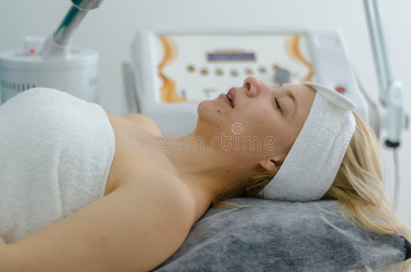 Tratamiento facial cosmético fotografía de archivo