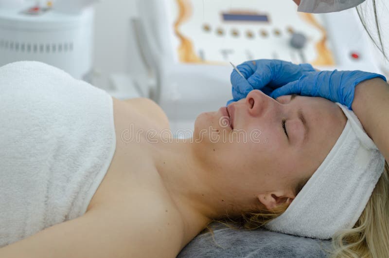 Tratamiento facial cosmético fotografía de archivo