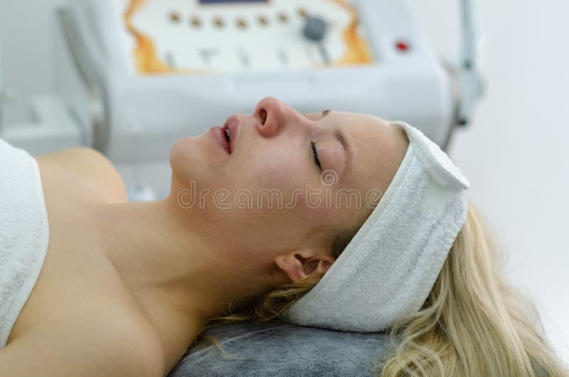 Tratamiento facial cosmético imagen de archivo
