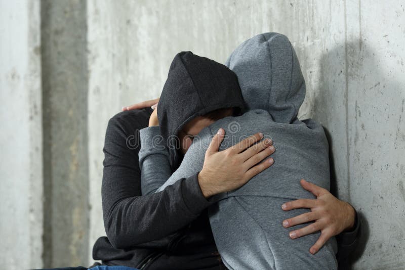 Traurige Paare des Teenagers während der Versöhnung stockfoto Traurige Paare des Teenagers während der Versöhnung stockfoto