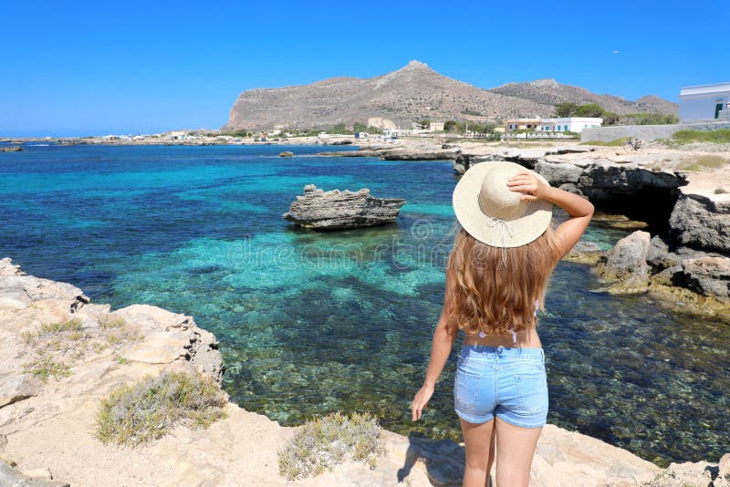 Sicilian girl hi-res stock photography and images - Alamy