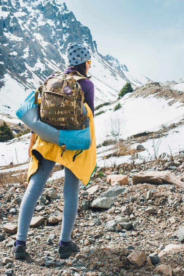 Traveling Girl with Backpack Hiking in the Mountains, Freedom Concept ...