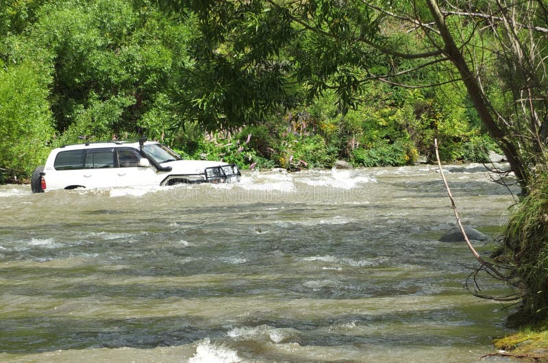 Traversée de rivière image libre de droits