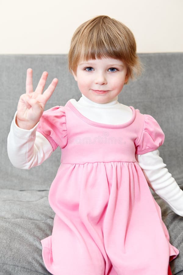 Tre anni del bambino immagini stock Tre anni del bambino immagini stock