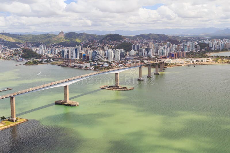 Tredje bro, Vitoria, Vila Velha, Brasilien royaltyfria bilder Tredje bro, Vitoria, Vila Velha, Brasilien royaltyfria bilder