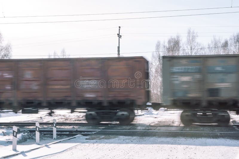 Trein in de winter Trein in de winter Trein bij snelheid stock afbeelding Trein in de winter Trein in de winter Trein bij snelheid stock afbeelding