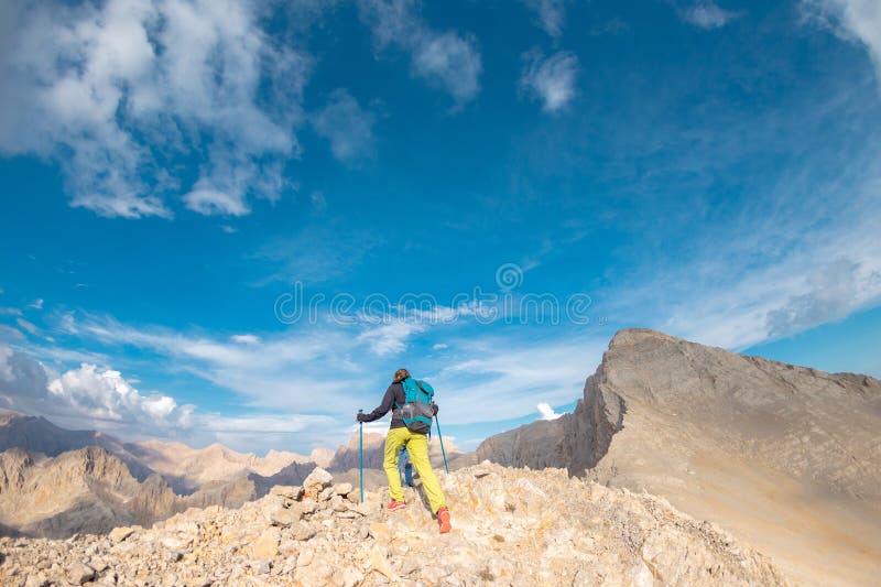 Trekking in montagna fotografia stock