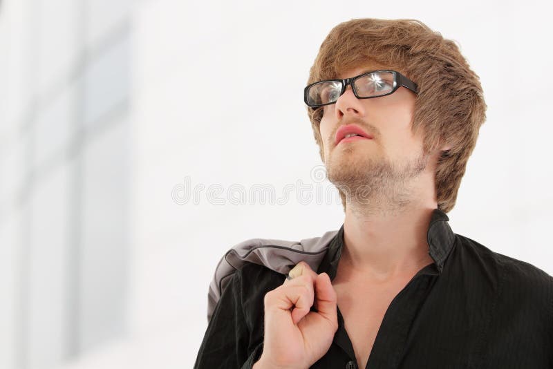 Trendy knap van de mens royalty-vrije stock afbeeldingen Trendy knap van de mens royalty-vrije stock afbeeldingen