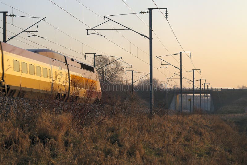 Treno ad alta velocità fotografia stock Treno ad alta velocità fotografia stock