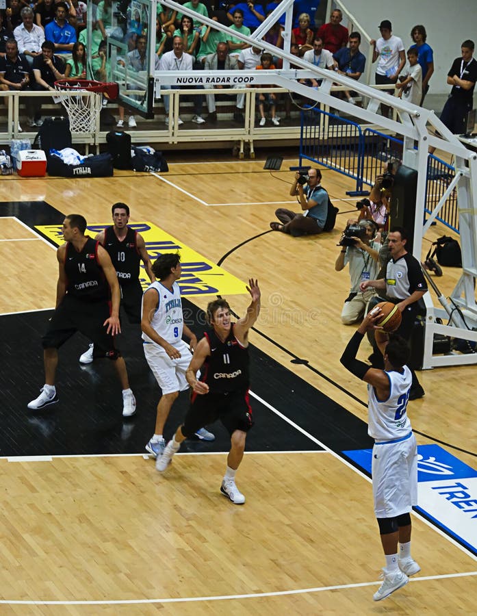 Jogador De Basquetebol Coreano, Kang Leeseul, Na Ação Durante O Fósforo De  Basquetebol COREIA Contra GRÉCIA Fotografia Editorial - Imagem de jogo,  coreia: 139720437