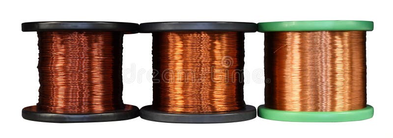 Tres diversos rollos de alambre de cobre
