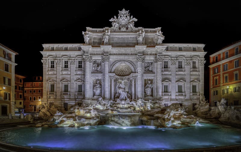 Trevi fontain (Fontana di Trevi) 's Nachts in Rome