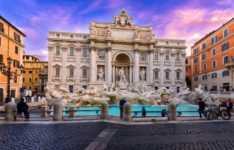 Trevi Fountain (Fontana di Trevi) in Rome, Italy. Sunrise view of Rome Trevi Fountain (Fontana di Trevi) in Rome, Italy. Trevi is most famous fountain of Rome royalty free stock photo Trevi Fountain (Fontana di Trevi) in Rome, Italy. Sunrise view of Rome Trevi Fountain (Fontana di Trevi) in Rome, Italy. Trevi is most famous fountain of Rome royalty free stock photo