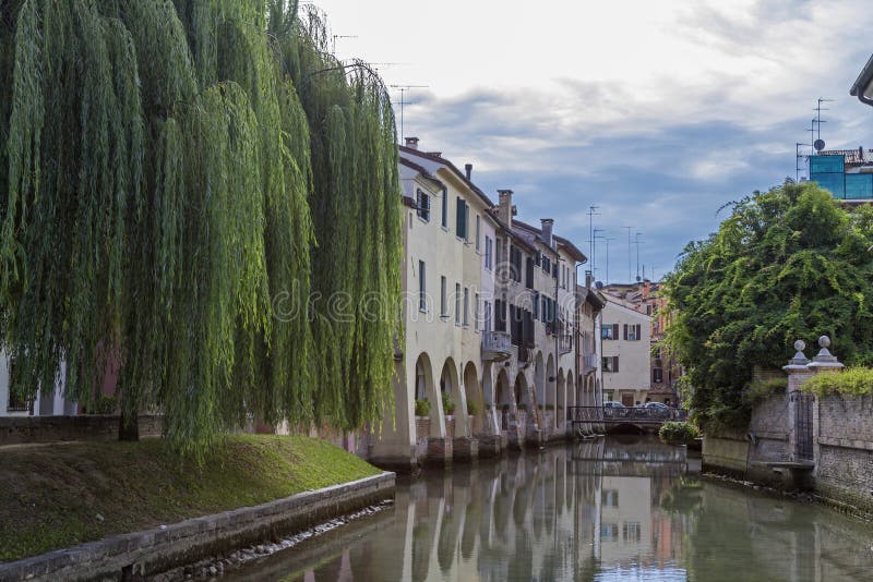 Channels, idyllic walkways and many bridges dominate the skyline of the Venetian provincial capital of Treviso. Channels, idyllic walkways and many bridges dominate the skyline of the Venetian provincial capital of Treviso