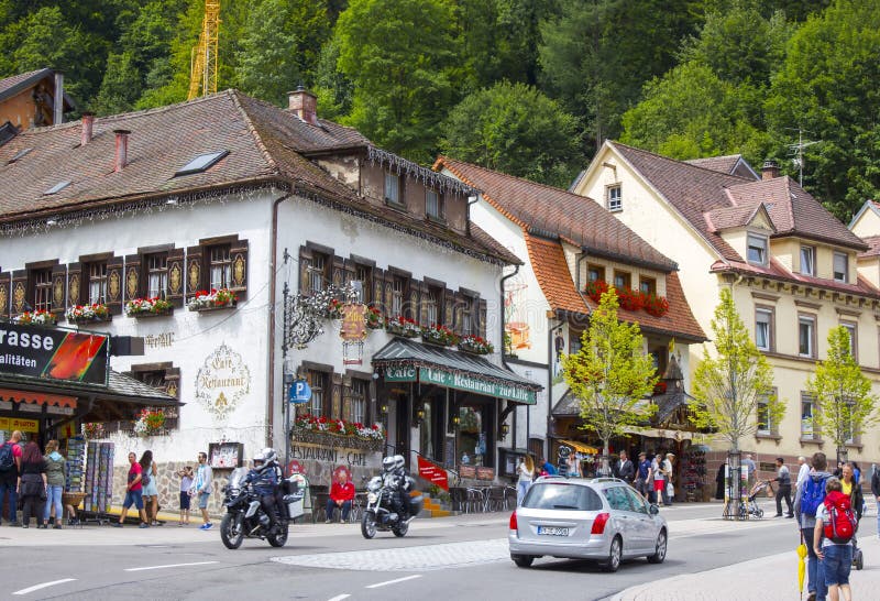 Triberg En El Bosque Negro, Alemania Foto de archivo editorial Imagen