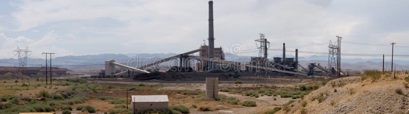 Triebwerkanlagepanorama lizenzfreies stockfoto Triebwerkanlagepanorama lizenzfreies stockfoto