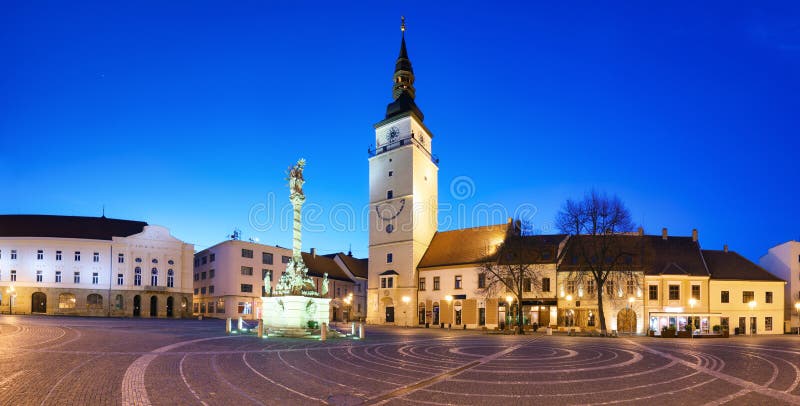 Trnava mesto - Slovensko, hlavné námestie s vežou