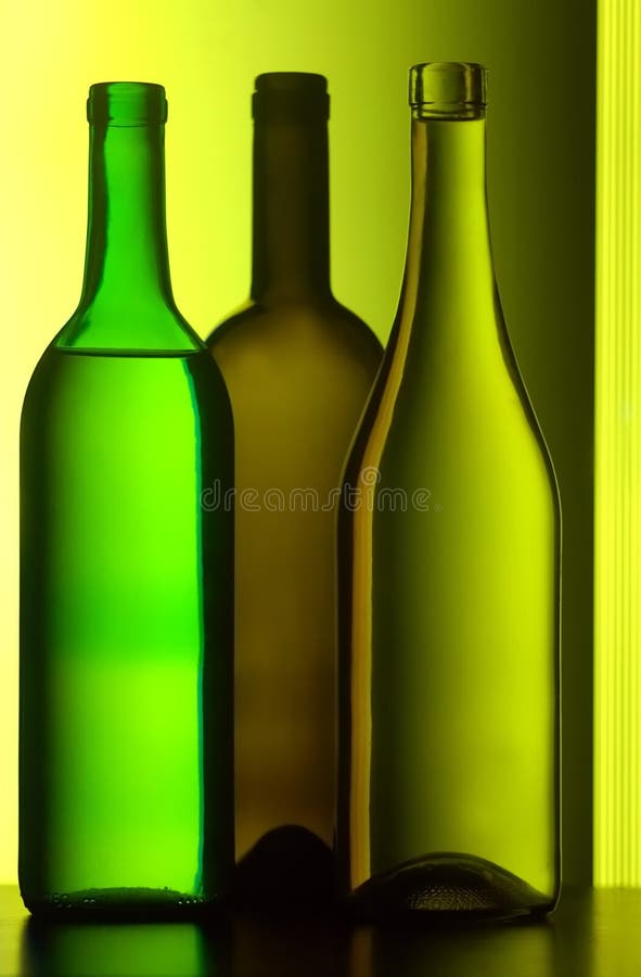 Trois bouteilles de vin photo stock Trois bouteilles de vin photo stock