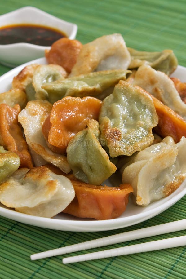 Trois couleur Jiaozi photographie stock Trois couleur Jiaozi photographie stock