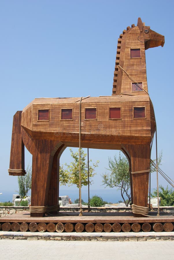 Cavalo De Troia Na Cidade De Canakkale Imagem de Stock - Imagem de guerra,  troy: 99390803
