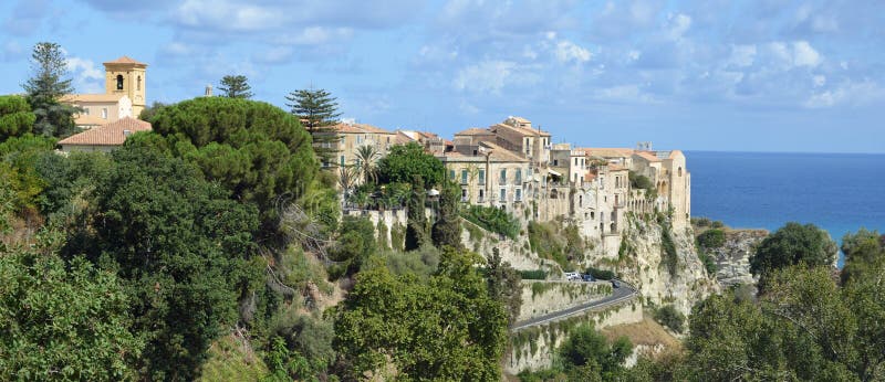 Tropea in südlicher italienischer Stadt Kalabriens lizenzfreie stockfotos Tropea in südlicher italienischer Stadt Kalabriens lizenzfreie stockfotos