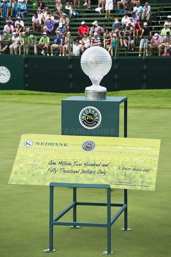 Trophy with Prize Money - Nedbank Golf Challenge stock photos Trophy with Prize Money - Nedbank Golf Challenge stock photos