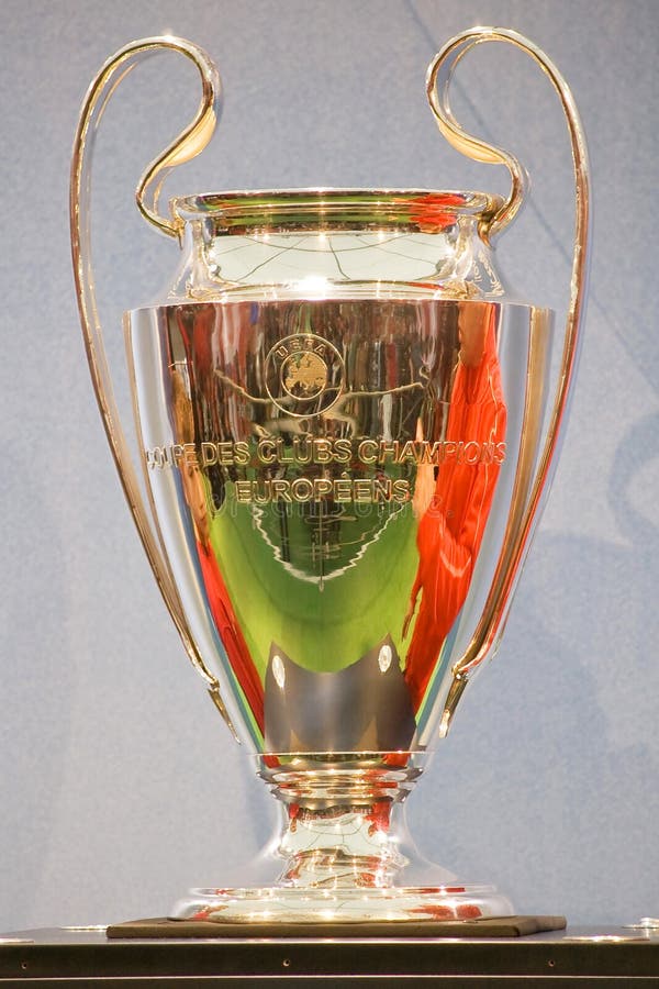 Trophée de tasse de Champions League de l'UEFA photos libres de droits Trophée de tasse de Champions League de l'UEFA photos libres de droits