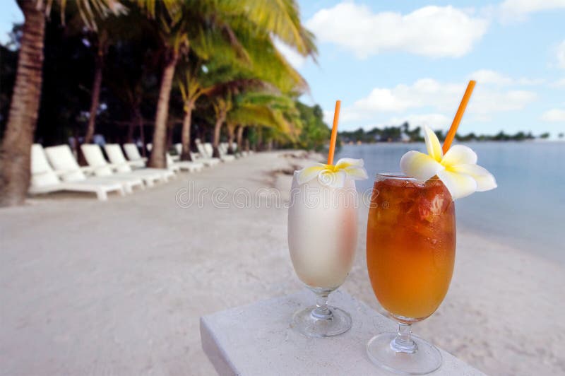 Tropical cocktails served outdoor in Aitutaki Lagoon Cook Island