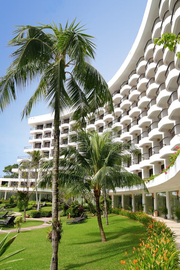 Tropical Resort Hotel 02