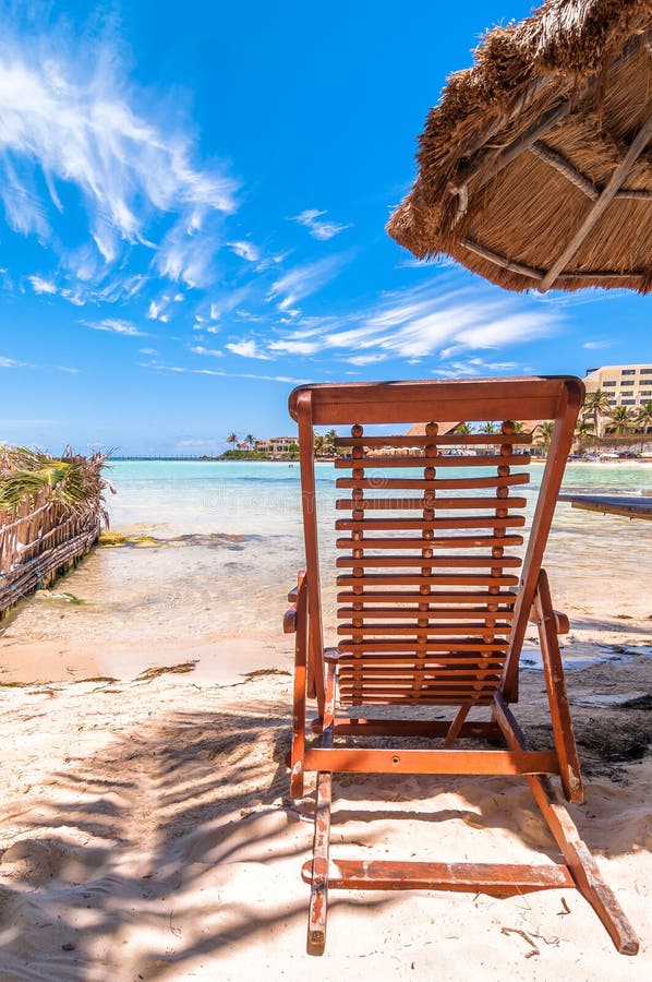 Tropischer Strand und Meer in Isla Mujeres, Mexiko lizenzfreies stockfoto Tropischer Strand und Meer in Isla Mujeres, Mexiko lizenzfreies stockfoto