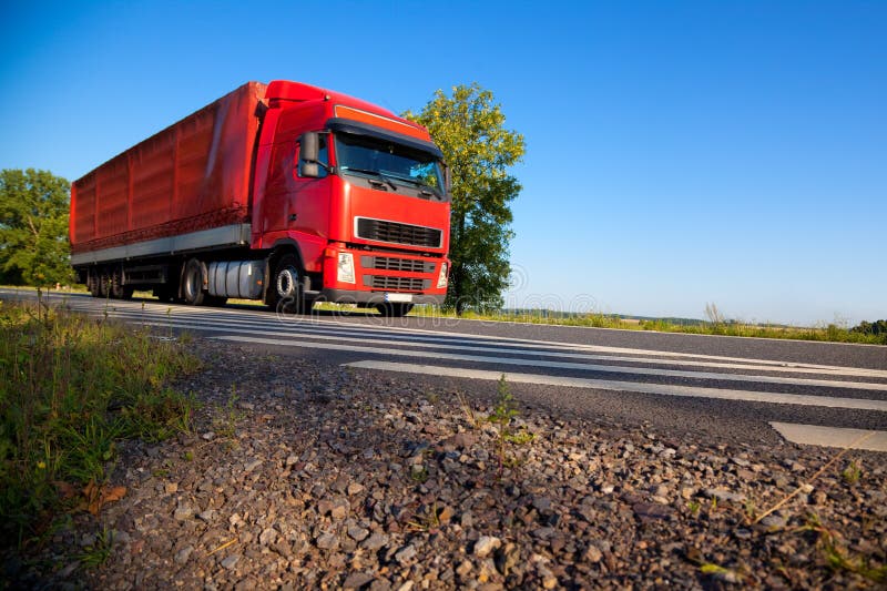truck μεταφορών φορτίου στοκ φωτογραφίες με δικαίωμα ελεύθερης χρήσης truck μεταφορών φορτίου στοκ φωτογραφίες με δικαίωμα ελεύθερης χρήσης