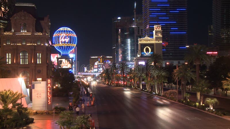 Tráfico de la noche de Las Vegas - lapso de tiempo - clips 5 de 12