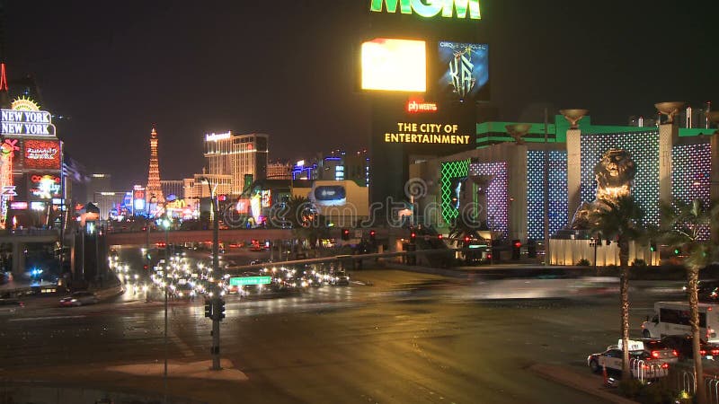 Tráfico de la noche de Las Vegas - lapso de tiempo - clips 10 de 12