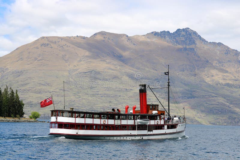 TSS Earnslaw on Lake Wakatipu, New Zealand royalty free stock photos TSS Earnslaw on Lake Wakatipu, New Zealand royalty free stock photos