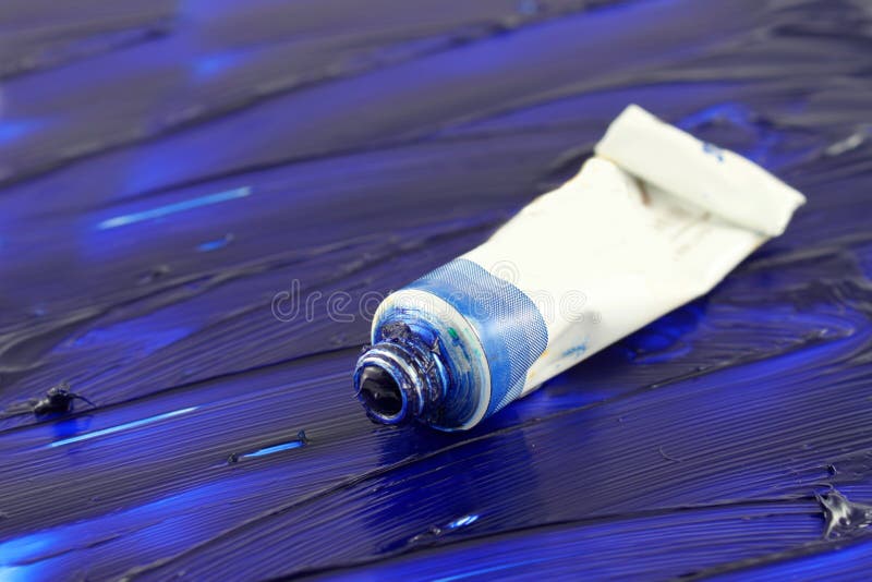 Tube de peinture de bleu marine de l'artiste images libres de droits Tube de peinture de bleu marine de l'artiste images libres de droits