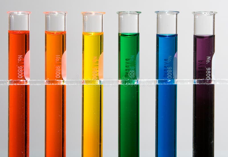 Tubos de prueba con colores del arco iris