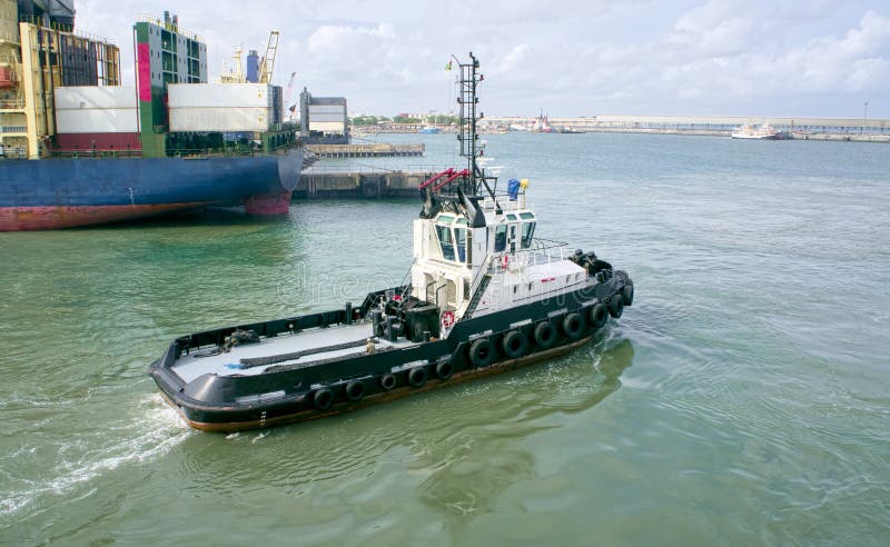 Tug boat