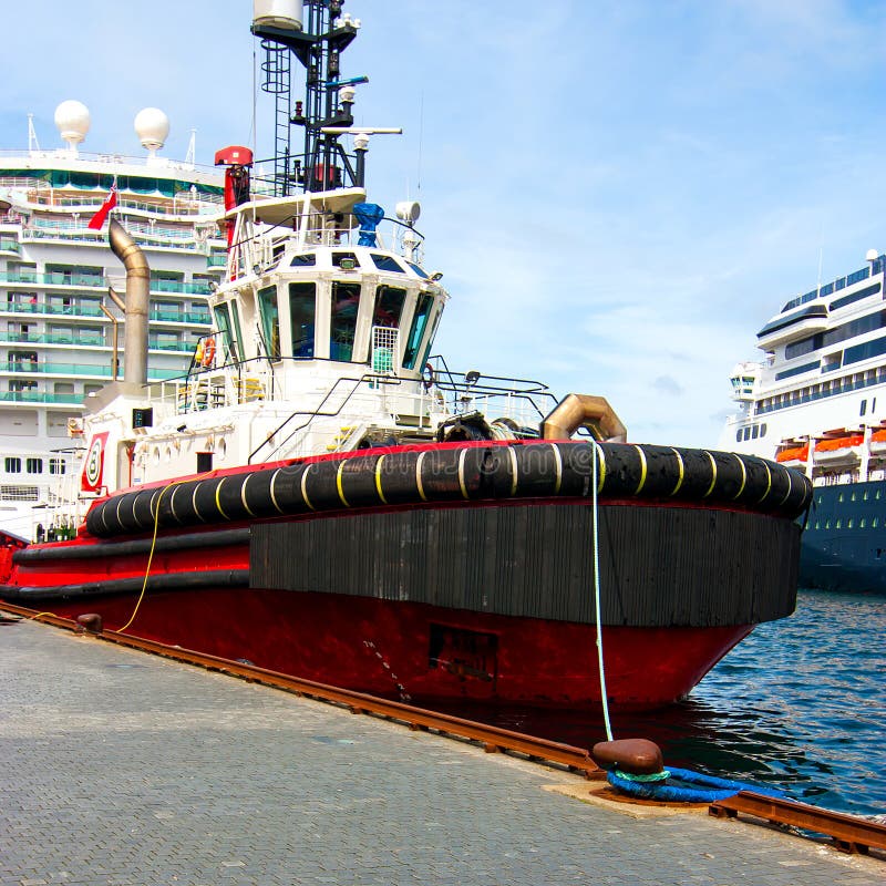 cruise ship tug boat