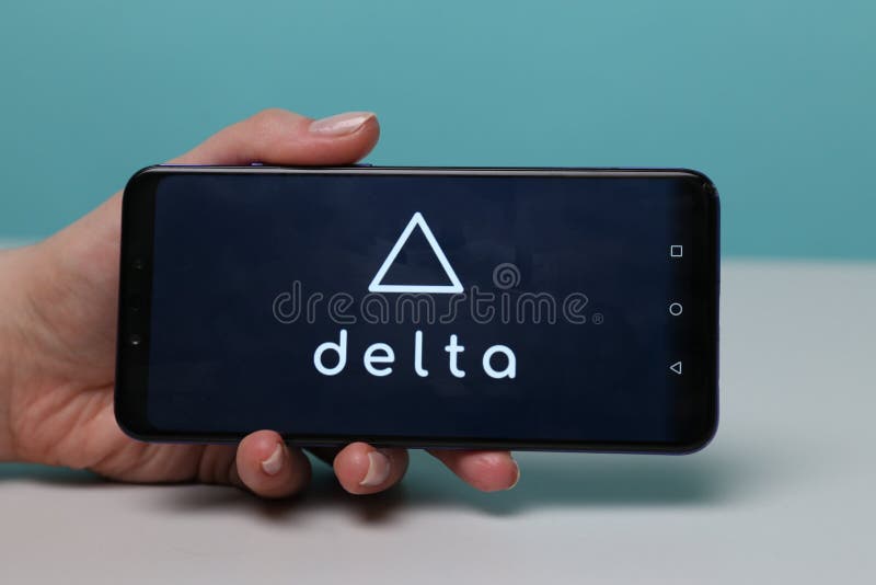 Tula, Russia - 12 maggio 2019: Delta sull'esposizione del telefono fotografia stock Tula, Russia - 12 maggio 2019: Delta sull'esposizione del telefono fotografia stock