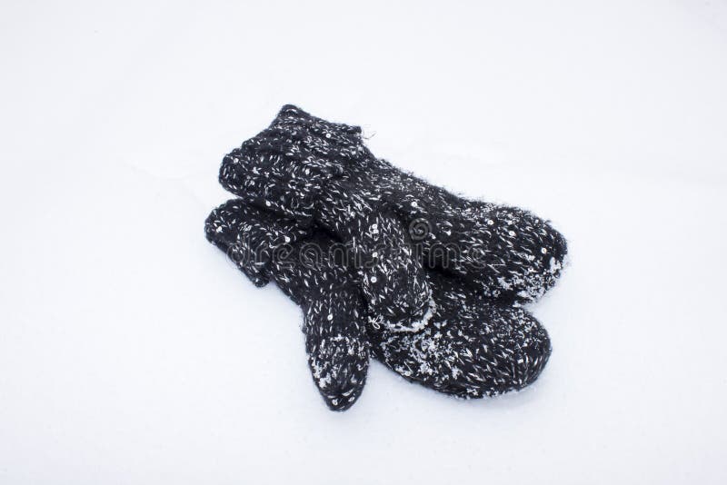 Tumvanten på snön royaltyfria bilder Tumvanten på snön royaltyfria bilder