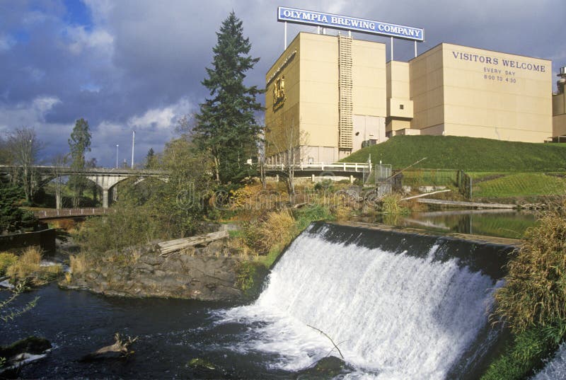 Tumwater cai parque, OU, home de Olympia Beer Brewing Company fotos de stock Tumwater cai parque, OU, home de Olympia Beer Brewing Company fotos de stock