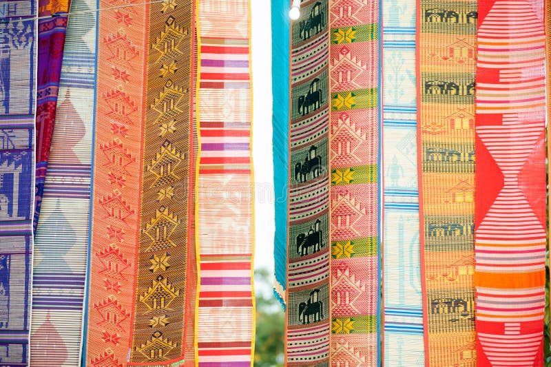 - Tung o bandera tradicional de Lanna en la ejecución de Tailandia para adornado imágenes de archivo libres de regalías - Tung o bandera tradicional de Lanna en la ejecución de Tailandia para adornado imágenes de archivo libres de regalías