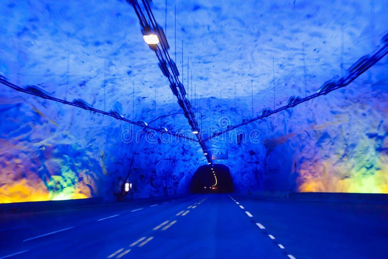 Tunnel de Laerdal en Norvège images libres de droits Tunnel de Laerdal en Norvège images libres de droits