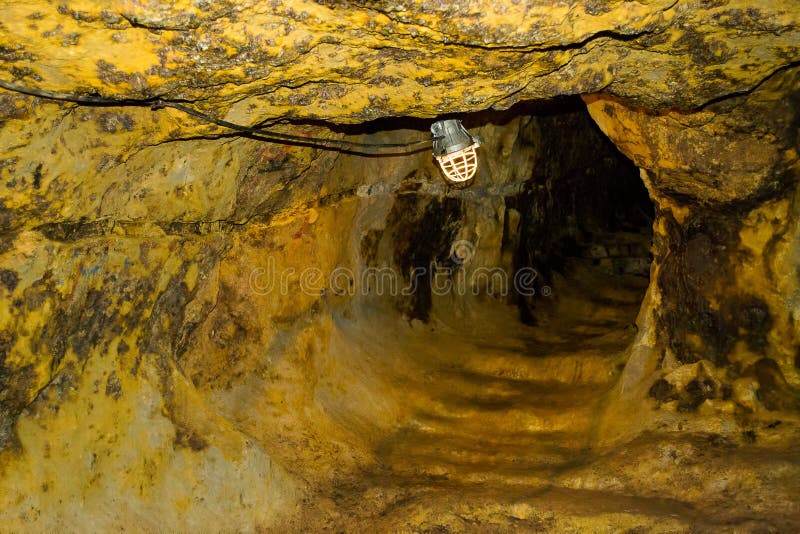 Tunnel de mine d'or images stock Tunnel de mine d'or images stock