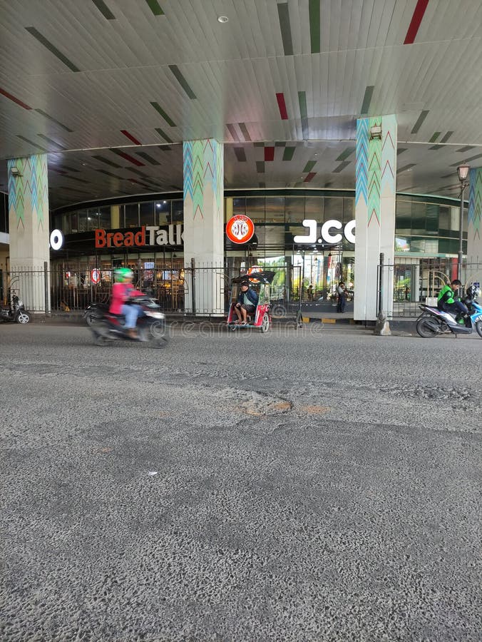 The Tunnel Under the Panakkukang Mall, Makassar Editorial Stock Image Image of road